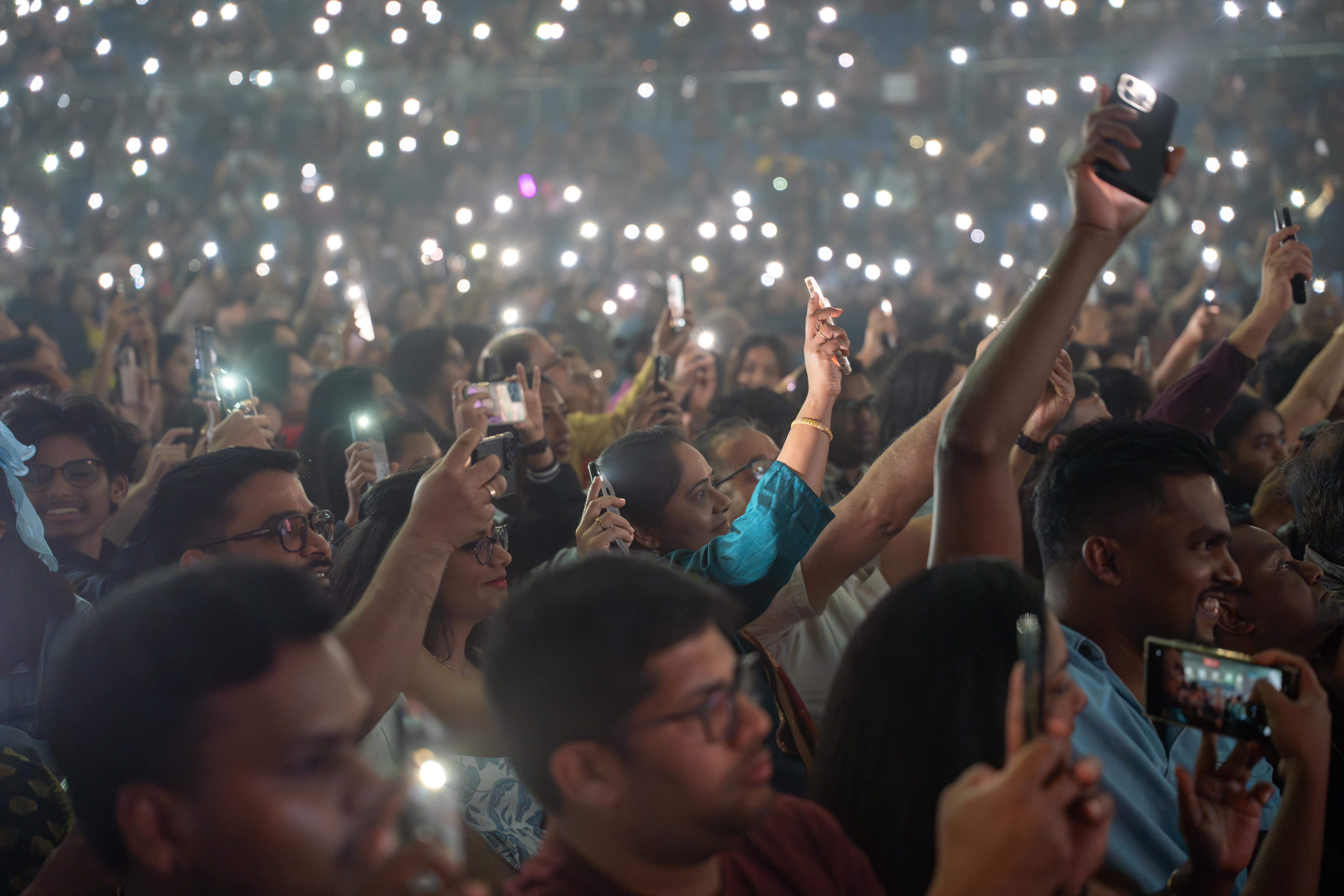 SHREYA GHOSHAL photo 3